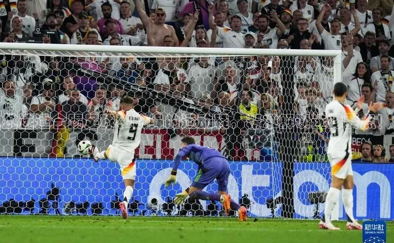 凯发K8娱乐官网入口百度百聘挑选适合踢足球和跳绳的运动鞋，精准解读选择要点！